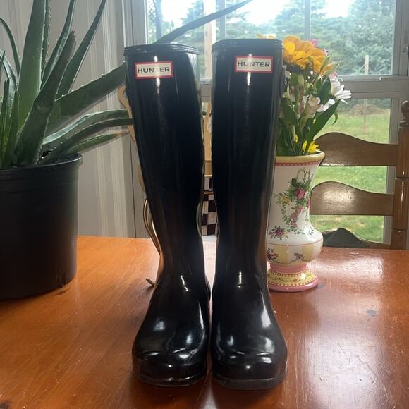 Hunter Glossy Black Tall Boots Size 7 - Picture 1 of 6